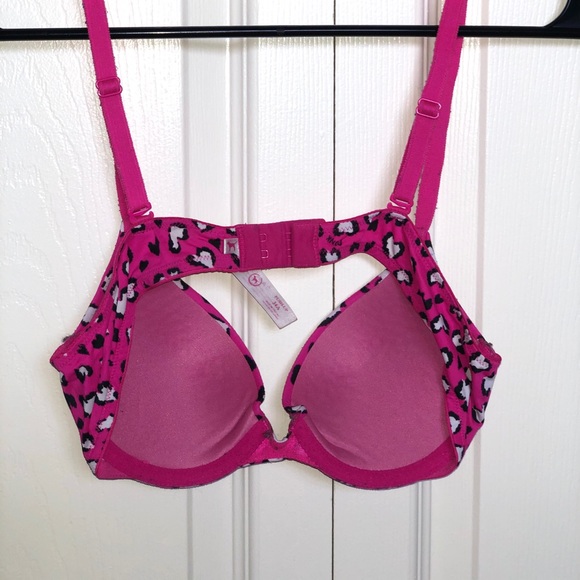 VS Pink Push-Up Bra - Picture 2 of 3